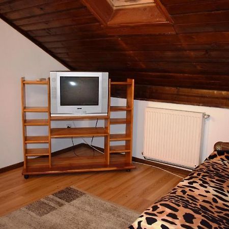 בראשוב Rustic & Romantic Apartment מראה חיצוני תמונה