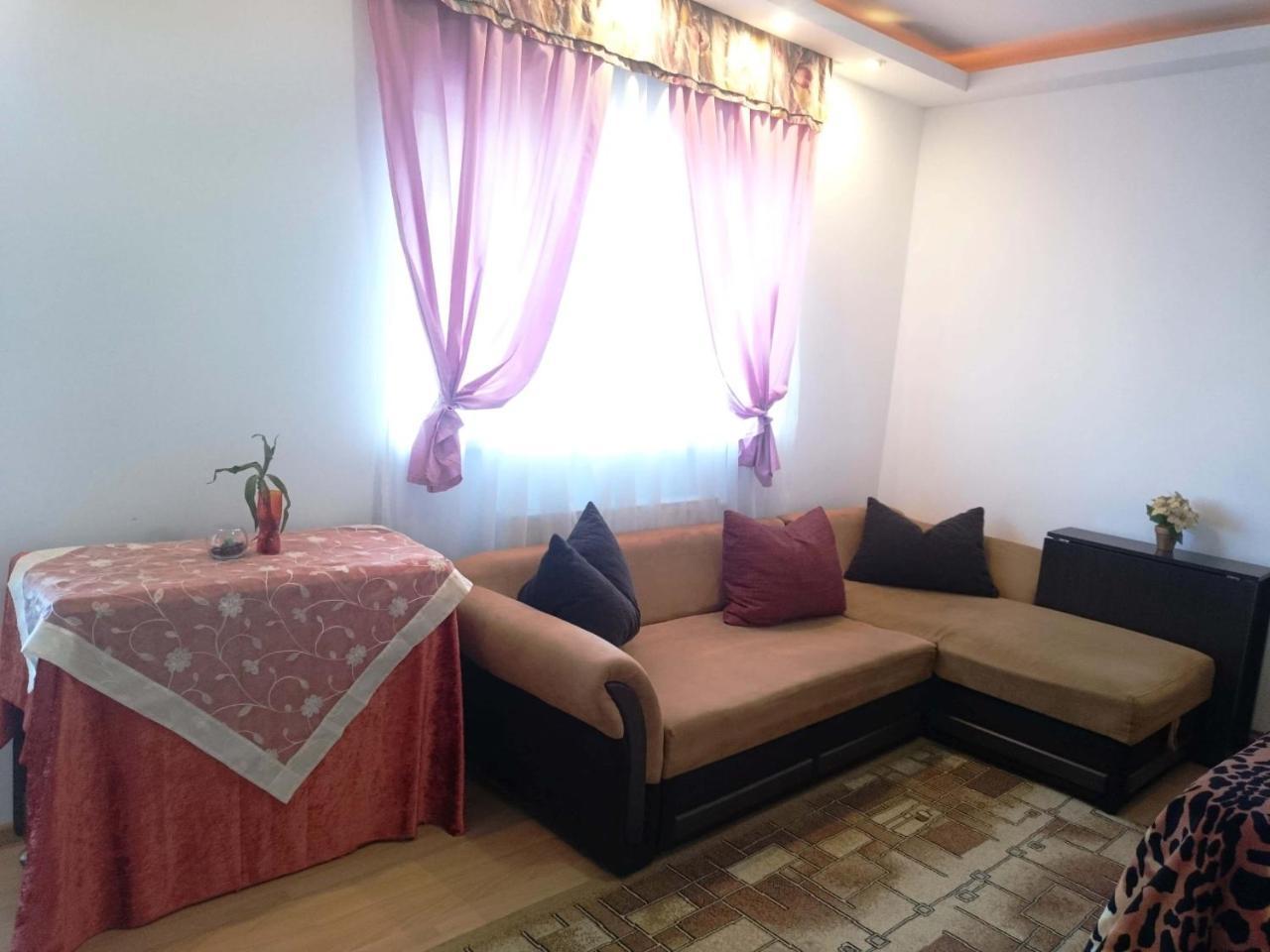 בראשוב Rustic & Romantic Apartment מראה חיצוני תמונה